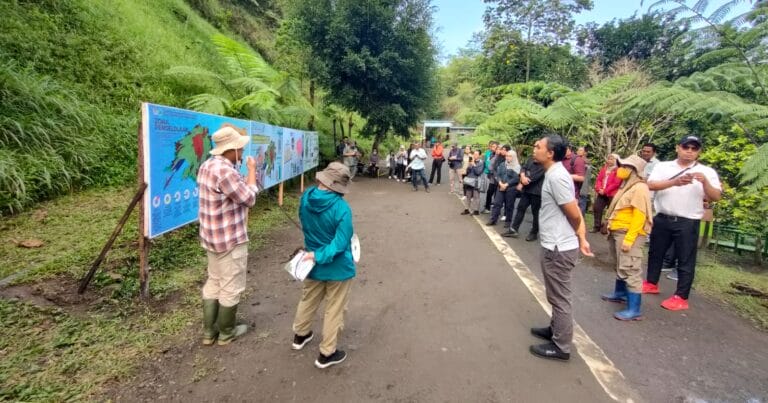 Road to HKAN : Relokasi Anggrek Vanda tricolor di Taman Nasional Gunung Merapi 10 relokasi-anggrek-vanda-tricolor-di-taman-nasional-gunung-merapi