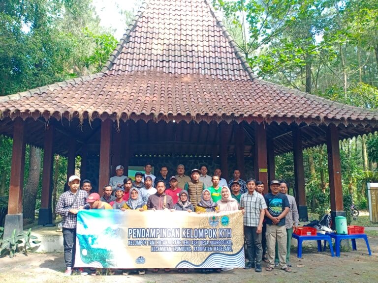 KTH Jurang Jero Asri Belajar Persemaian, Pembibitan dan Pembuatan Pupuk Cair Organik